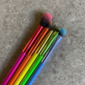 Lavish Neon Eye Brush Set
